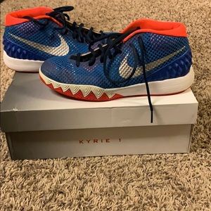 COPY - Kyrie 1 boys size 7